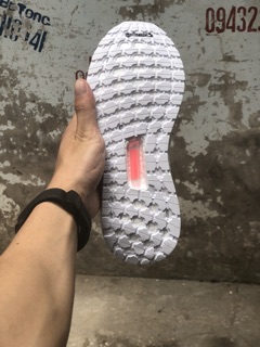 ( đủ hộp) U.b 2019 5.0 sẵn 36-37-38 ( 1:1)