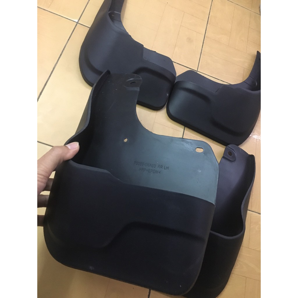 Chắn Bùn Innova 2017 2018 2019 2020 2021 2022 - Bộ 4 Chắn Bùn Toyota Innova