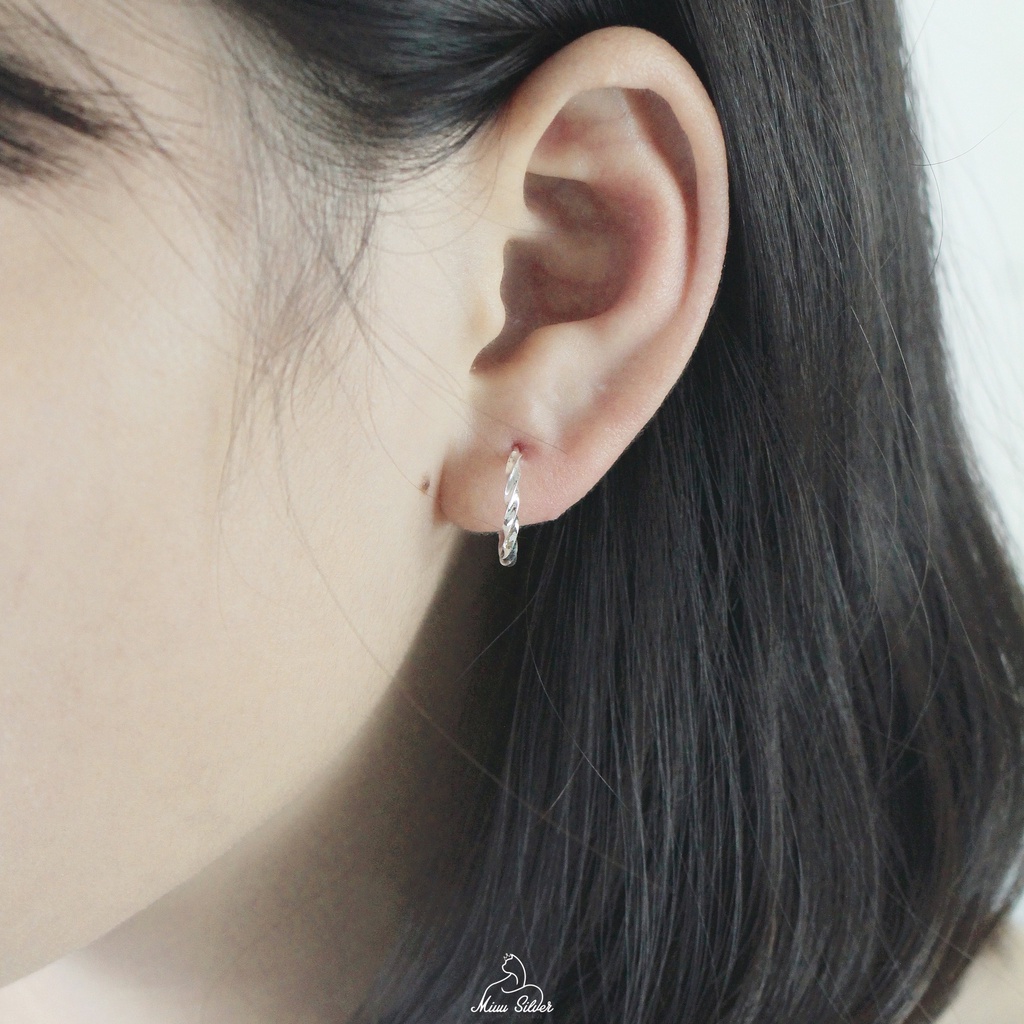 [Mã AFF3PRE20K giảm 20K đơn 99K] Bông tai nữ Miuu Silver, khuyên tai tròn bạc 925 basic