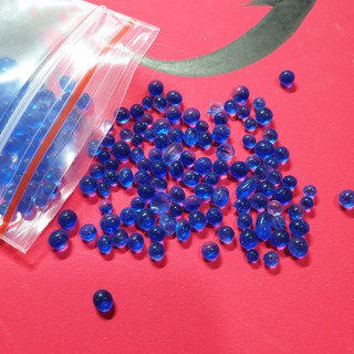 Túi 100gr hạt hút ẩm, chống ẩm Silicagel  màu xanh dùng cho máy ảnh TẶNG KÈM TÚI VẢI.