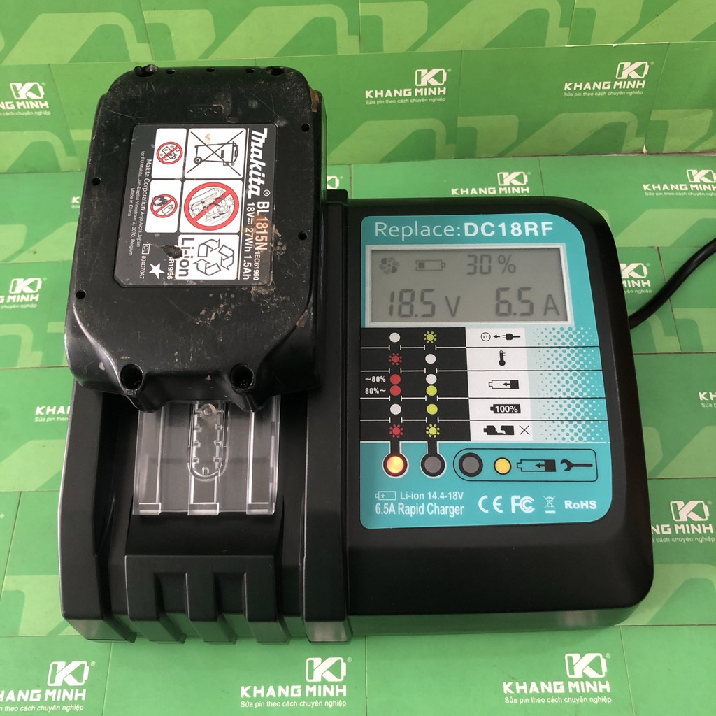 Sạc pin Makita 14.4V - 18V 6.5A có quạt và LCD, sạc pin zin hoặc đóng mới