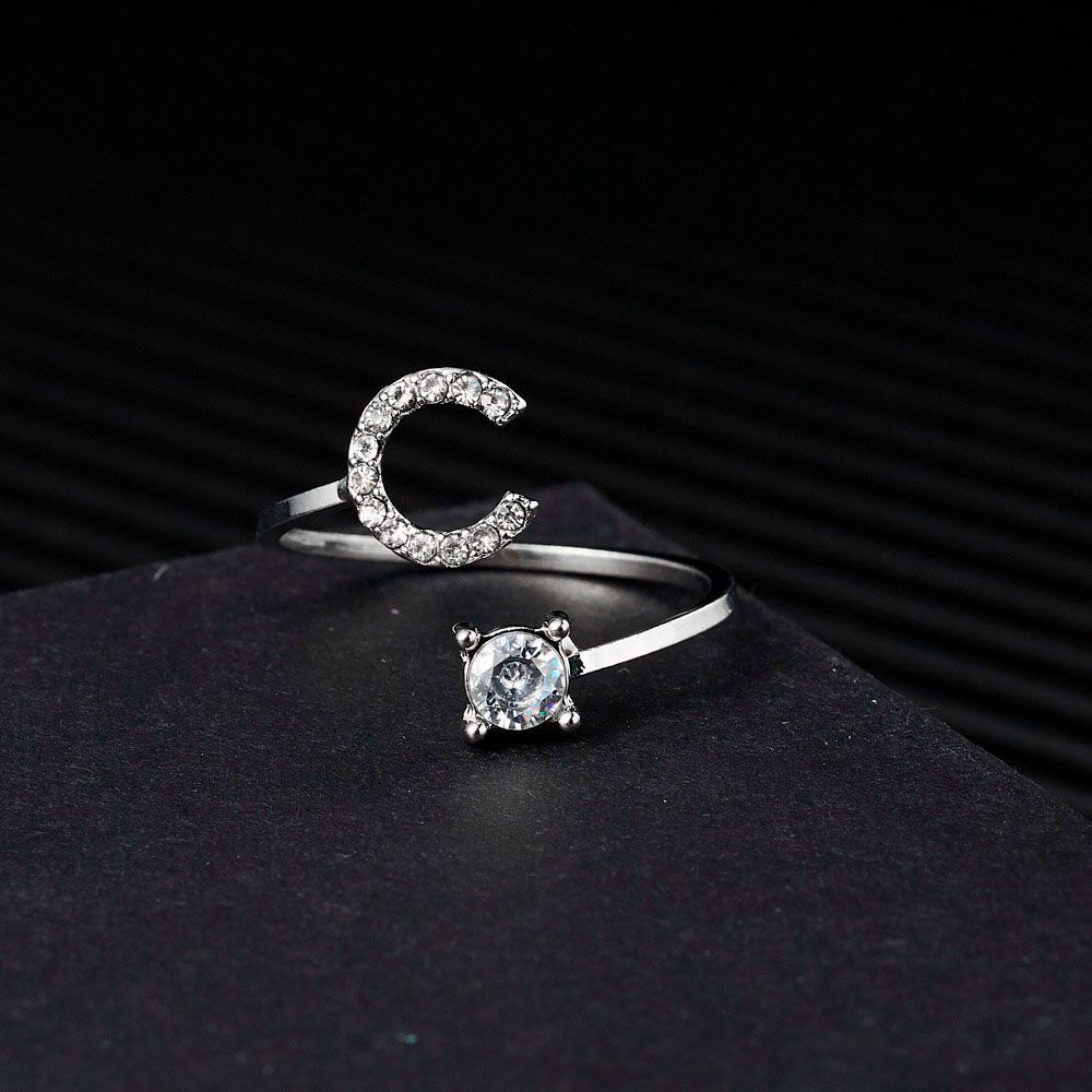 Nhẫn điều chỉnh được kích thước thiết kế mặt hình 26 chữ cái tùy chọn đính đá thời trang dành cho nữ