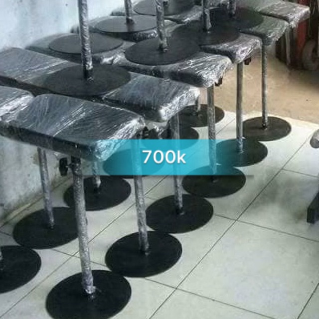 Kê tay xăm hình chân đế tròn