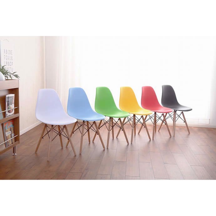 Ghế cafe, ghế nhựa Eames  chân gỗ tự nhiên | BigBuy360 - bigbuy360.vn