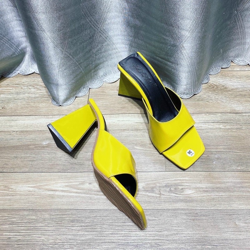 Giày gót tam giác mũi vuông da bóng cao 9cm hót tread xinh xắn