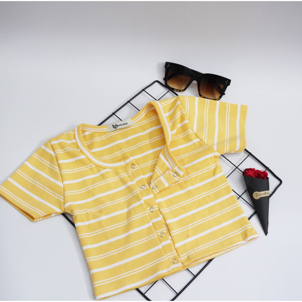 [Nhiều màu] ÁO CROPTOP THUN GÂN SỌC KẺ phối cúc bấm | BigBuy360 - bigbuy360.vn