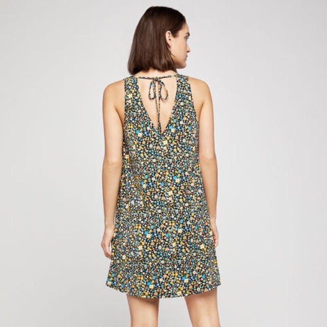 Đầm BCBG hoa