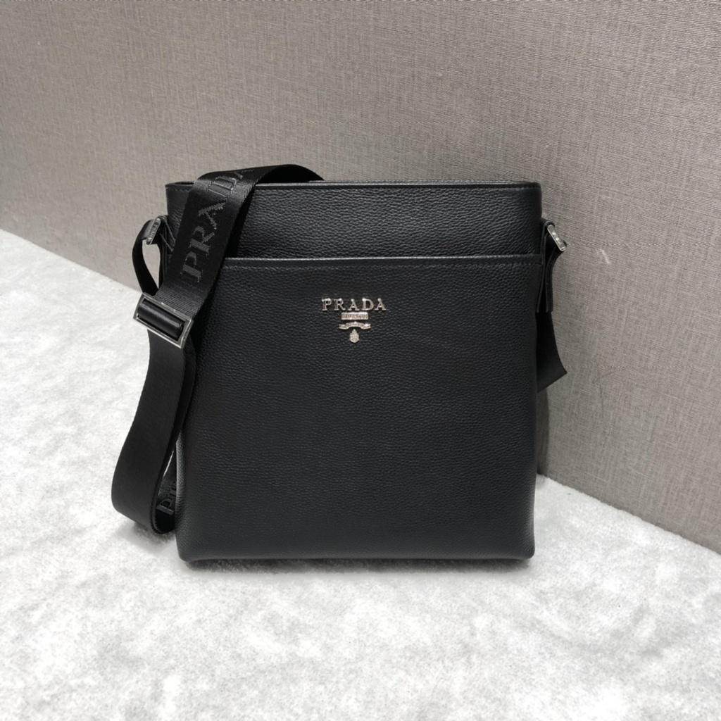 Túi đeo chéo nam da thật PRADA cao cấp thiết kế sang trọng, đơn giản