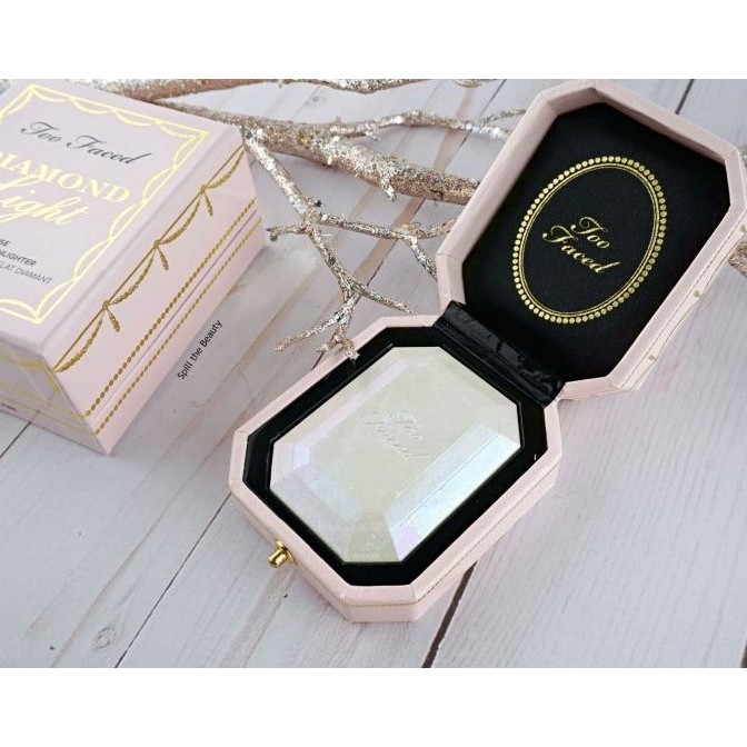 Phấn băt sáng Too Faced Diamond Fire tone trắng hộp mini sample mẫu thử siêu sáng