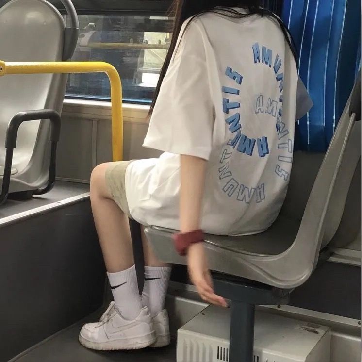Áo Thun Dáng Rộng In Hình Cá Tính Phong Cách Hàn Quốc