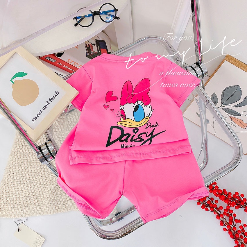 Bộ Quần Áo Trẻ Em Cộc Tay In Hình Vịt Daisy 2 Mặt Dễ Thương Vải Coton Cho Bé Gái Từ 8-21kg Mã CT43