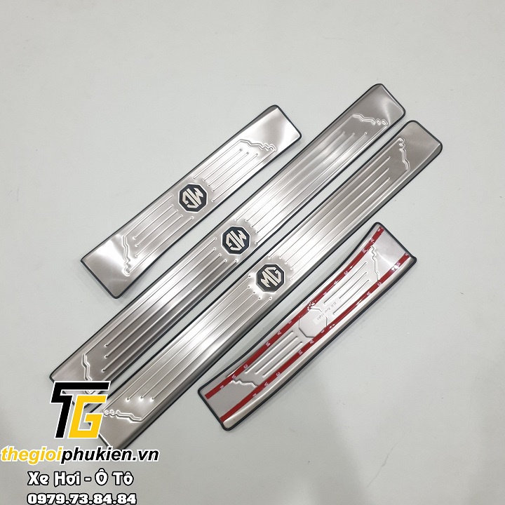 [Hàng mới về] Bộ Ốp bậc cửa, nẹp bước chân Inox dành cho xe MG ZS