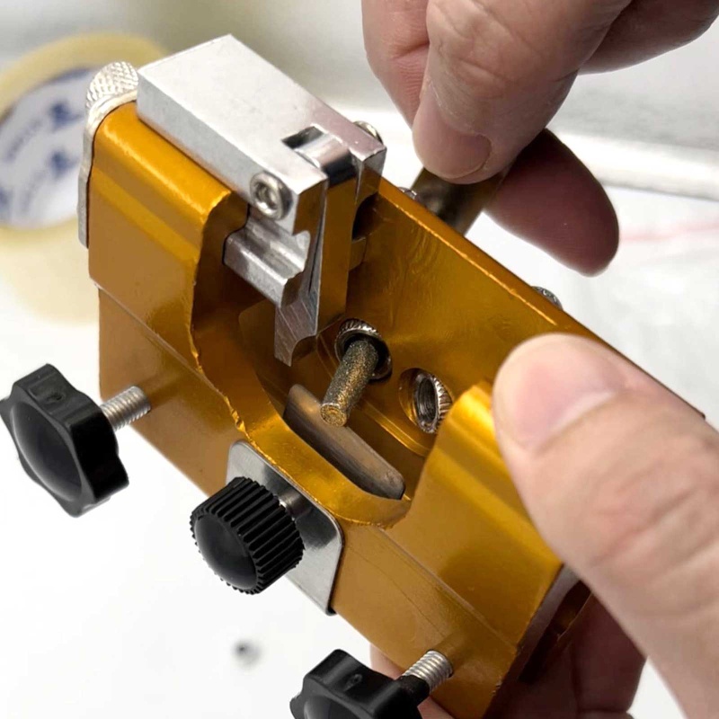 Dụng Cụ Mài Lưỡi Cưa Cầm Tay Tiện Lợi