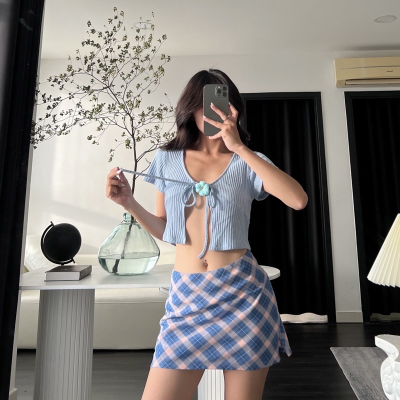 CHEERS - Chân váy Karo mini ngắn, xẻ tà nhỏ