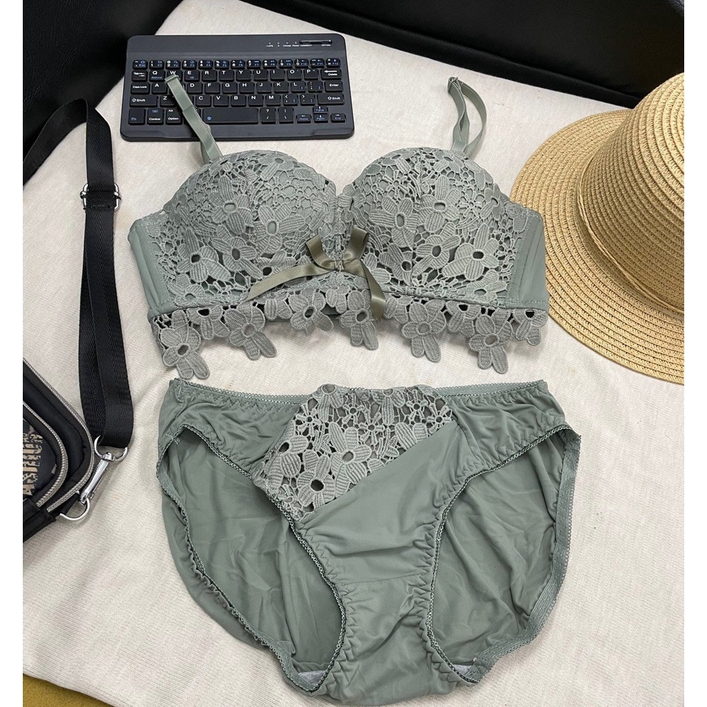 Bộ Ren Cánh Hoa Mã 913 Mút 2.5cm Không Gọng