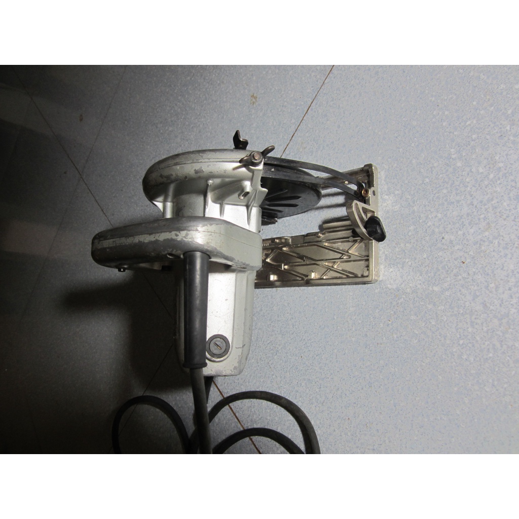 Máy cưa đĩa cầm tay Makita hàng bãi nội địa Nhật