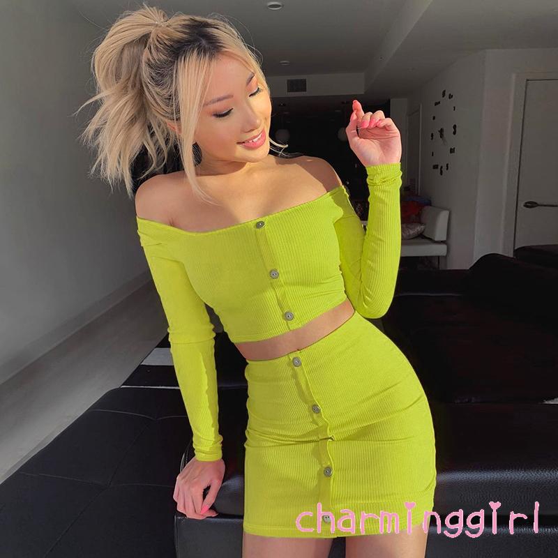 Set áo lửng cổ yếm phối chân váy xòe quyến rũ cho nữ