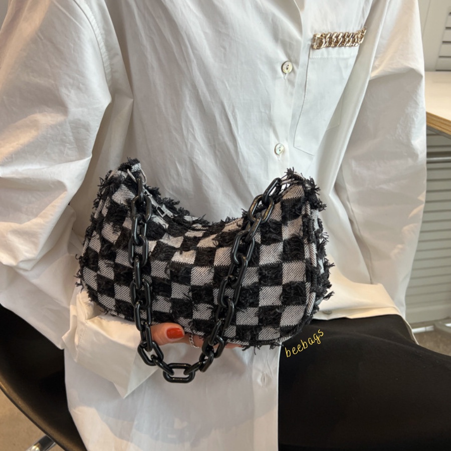 Túi Xách Vải Jean Caro Xinh Xắn Đi Chơi Dễ Phồi Đồ | TX25 | Túi Nữ Thời Trang Phong Cách Jean Tua Rua Độc Lạ Cá Tính