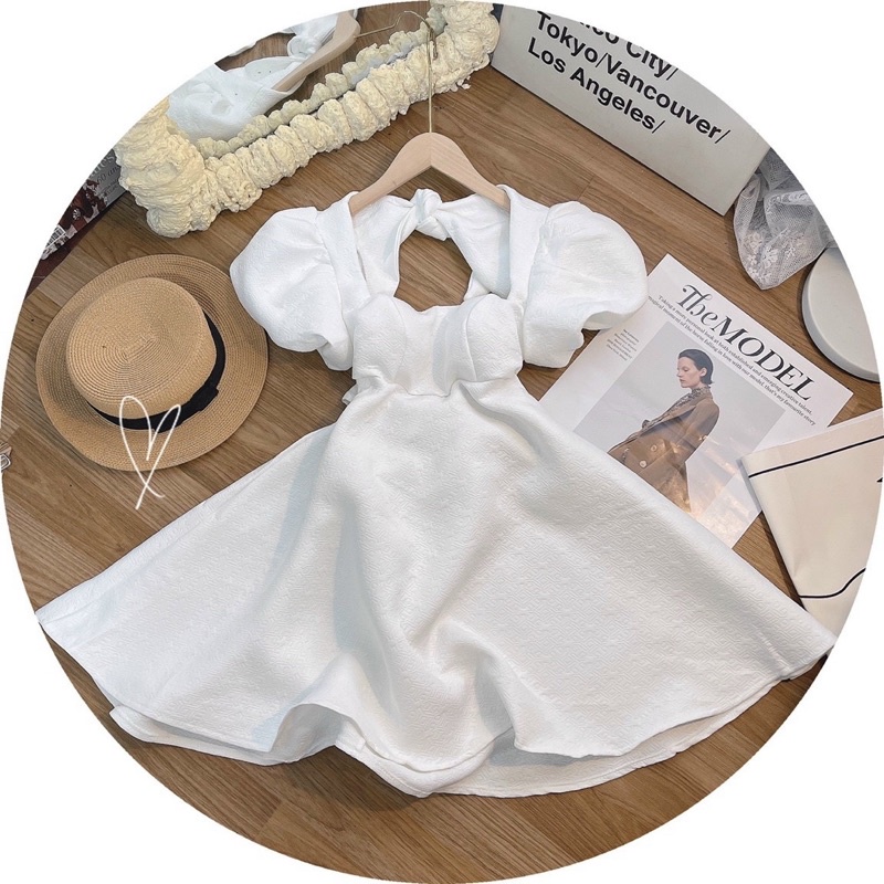 Đầm baby doll nơ lưng cổ vuông