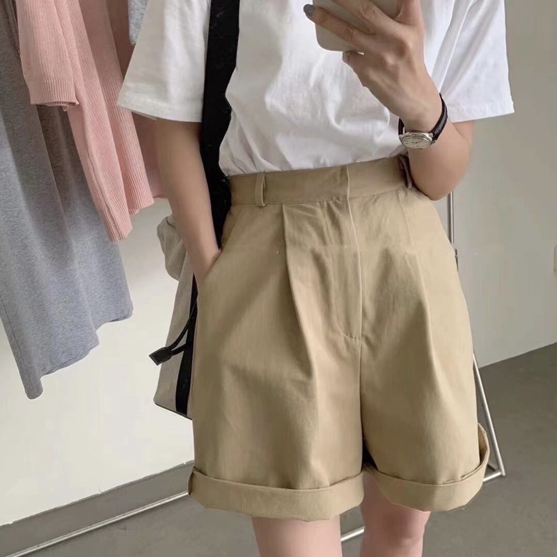 Quần short dáng lửng cạp chun sau 701