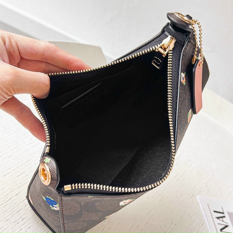 Túi Coach dáng thuyền siêu xịn store