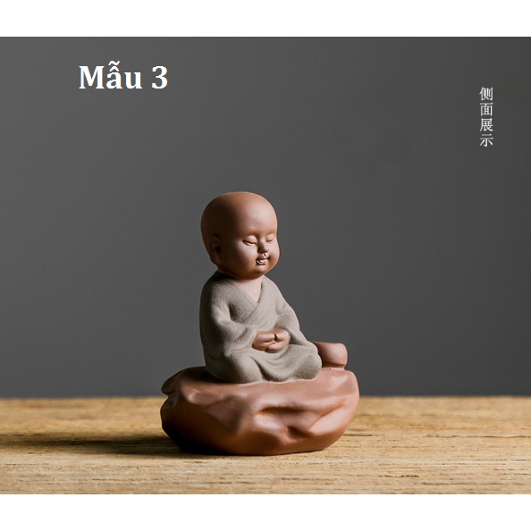 Tượng chú tiểu phong thủy cầu bình an may mắn chất liệu gốm cao cấp