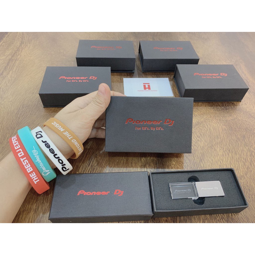 USB PIONEER PHA LÊ 128 GB - bảo hảnh chip 12 tháng