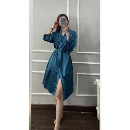 Áo choàng lụa cho spa, makeup cao cấp