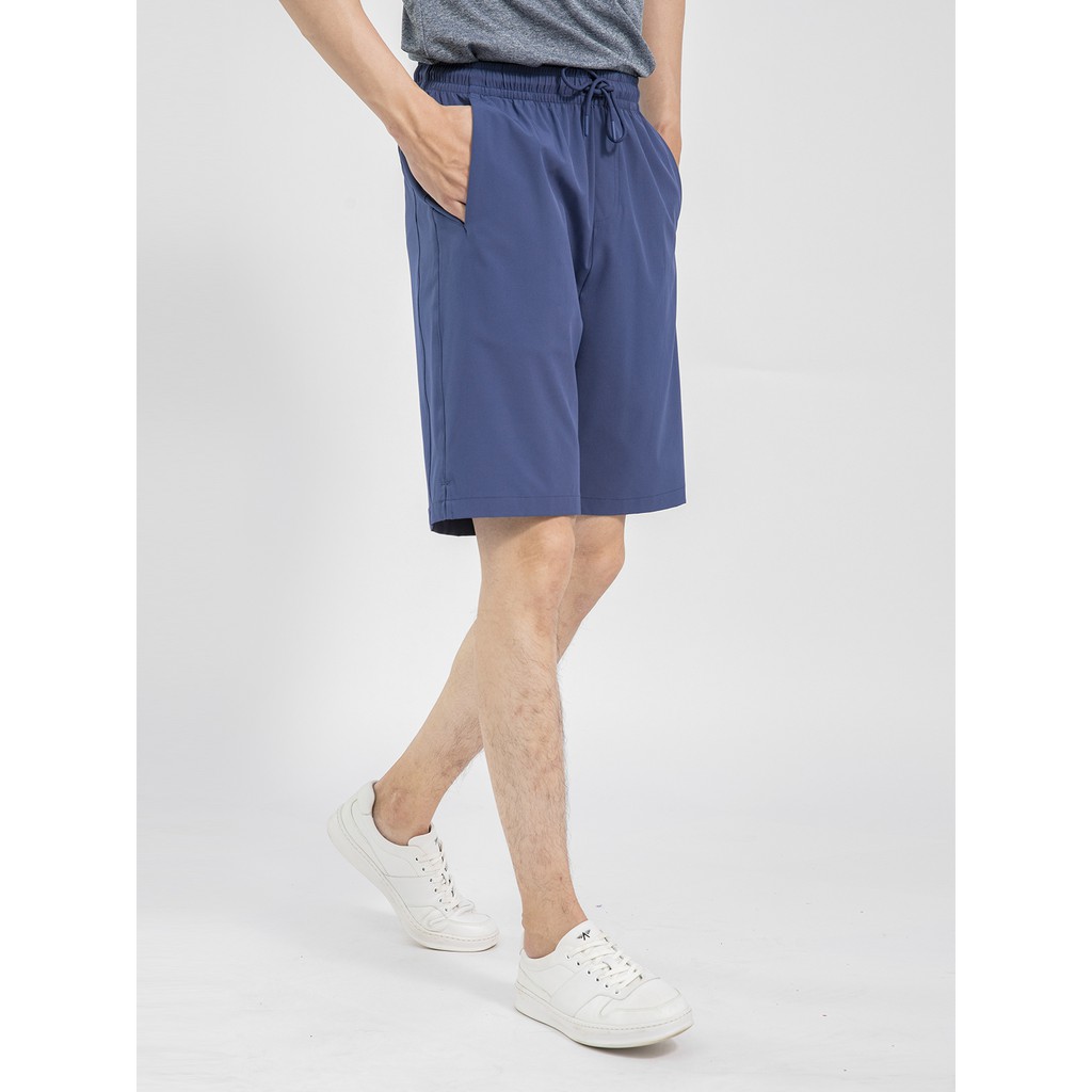 Quần short nam ARISTINO dáng Regular fit suông vừa, chất liệu poly sắc nét, không bai dão, bên màu - ASO028S1