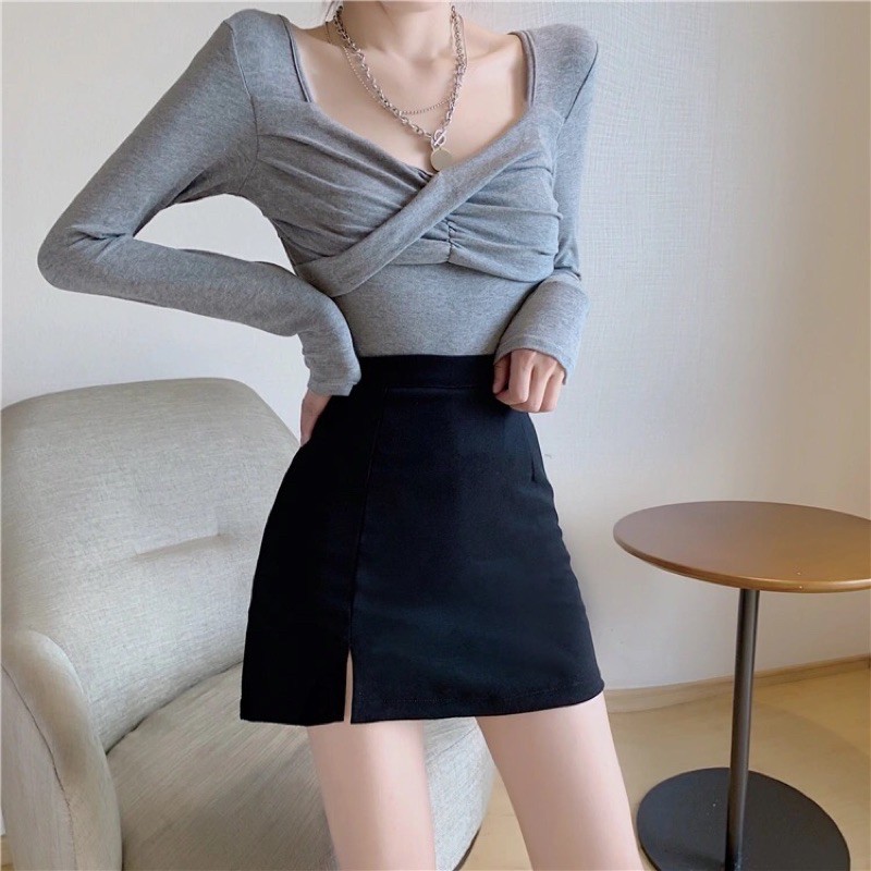 Chân váy chữ a ngắn trơn đen xẻ 1 bên M242 | BigBuy360 - bigbuy360.vn