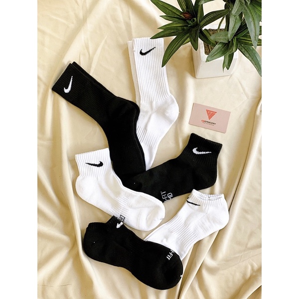 Tất vớ Nike Drifit dày dặn, êm ái, thoáng mát khô ráo - Ảnh thật shop chụp