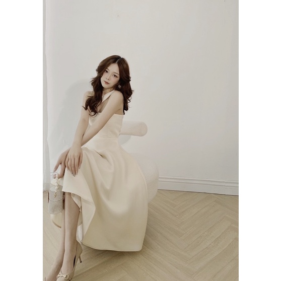 Váy Cup ngực dáng dài dự tiệc H.I.U ROOM, AMIS nude dress dáng chữ A tiểu thư thanh lịch H.I.U design 2021. | BigBuy360 - bigbuy360.vn
