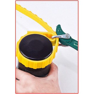 CẢO (CỜ LÊ) MỞ NẮP LỌC DẦU NHỚT BẰNG DÂY ĐAI