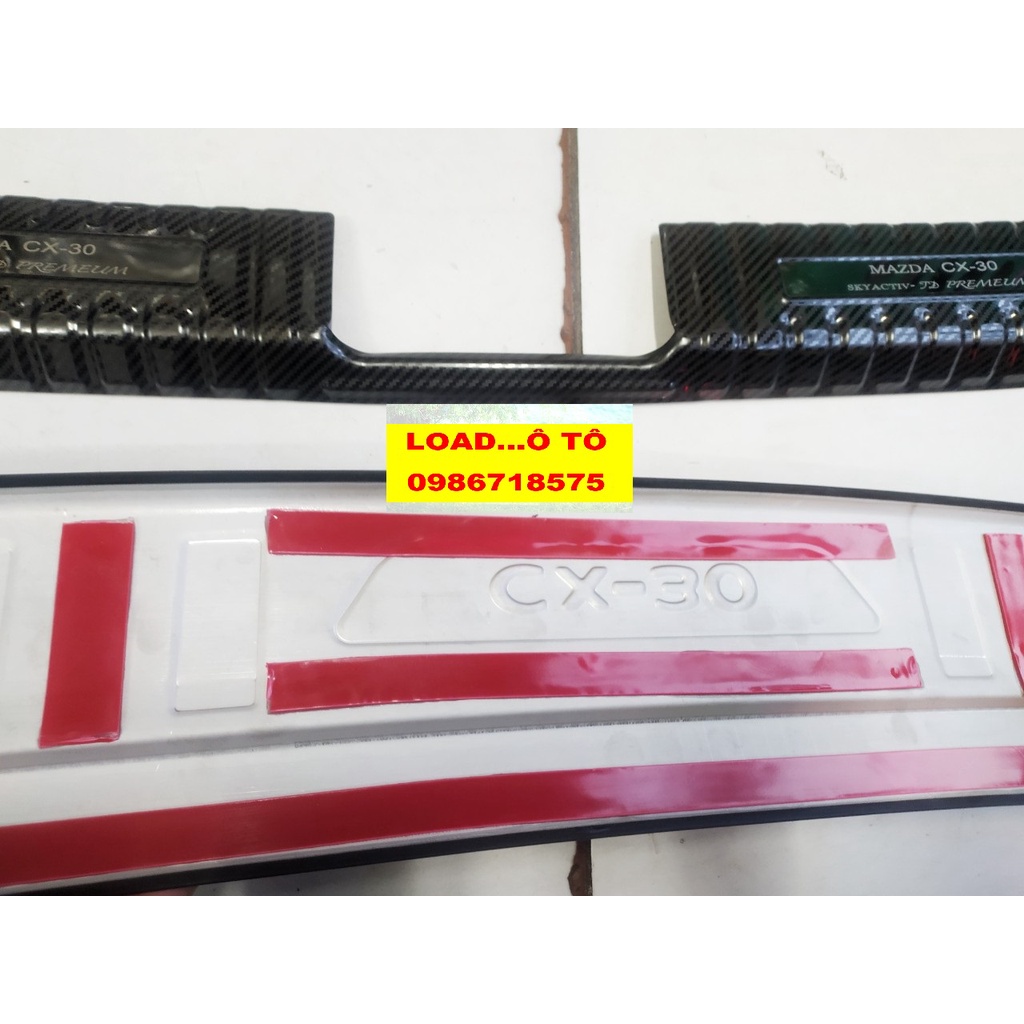 Bộ Chốn Trầy Cốp Sau Trong, Ngoài Carbon Xe Mazda CX30 2022-2021 Mẫu Vân Carbon Cao Cấp Nhất Thị Trường