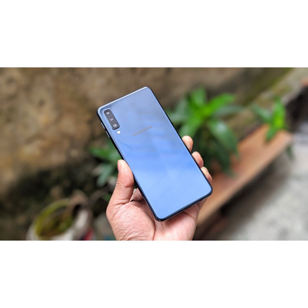 Điện thoại Samsung Galaxy A7 2018 SSVN - Triple Camera/ Màn 6.0 inch FullHD+ sống động.