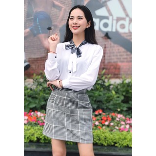 Set váy hồng kèm chân váy kẻ caro công sở