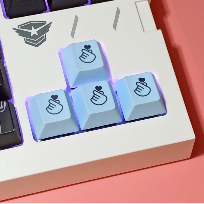 Bộ 4 Nút Bàn Phím PBT r1 Hình Trái Tim Mũi Tên Dễ Thương