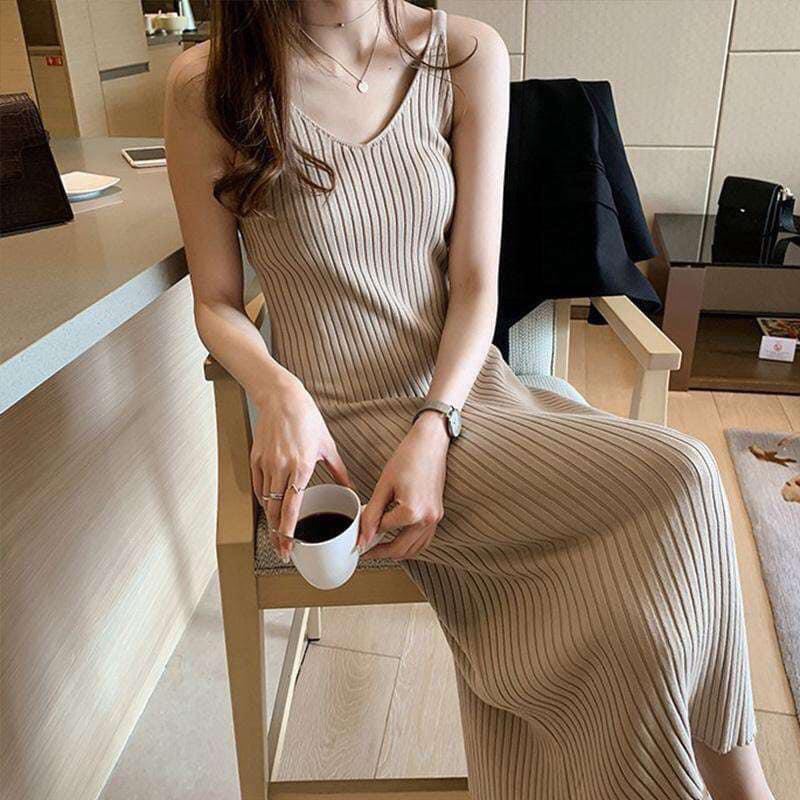 Váy len 2 dây body Quảng Châu,chất co dãn freesize từ 40-60kg,hàng cao cấp mới nhất 2021 của Hottgirl Secret | BigBuy360 - bigbuy360.vn