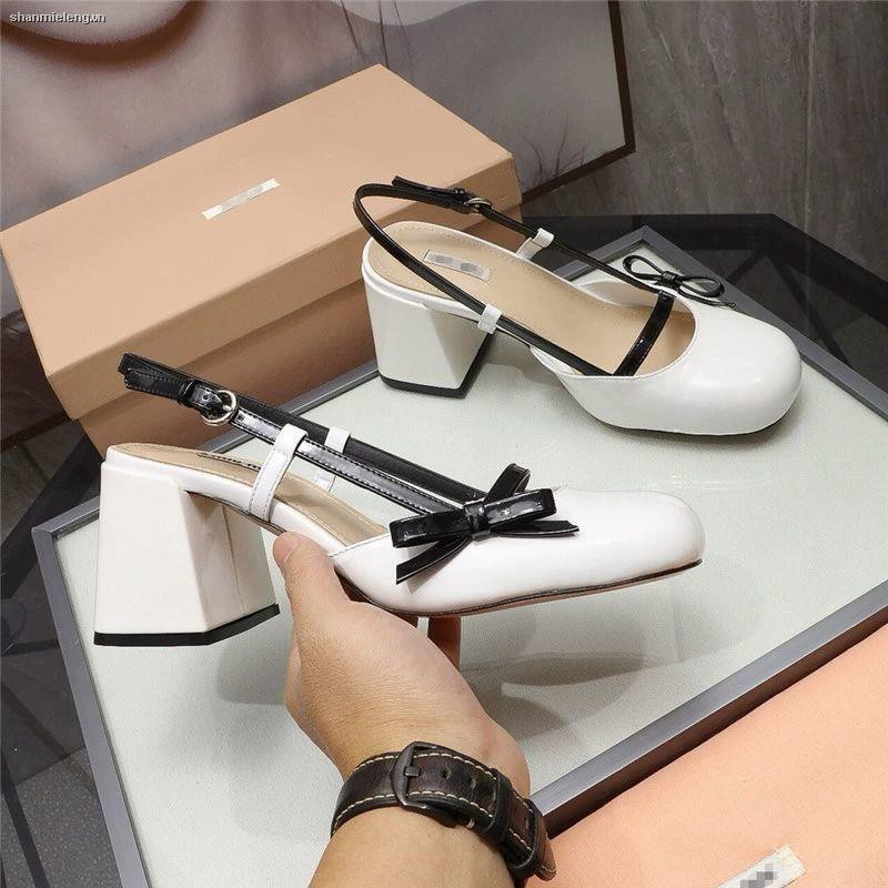 Giày sandal cao gót hở ngón thời trang mùa hè kiểu Hàn Quốc 2022 mới xinh xắn cho nữ