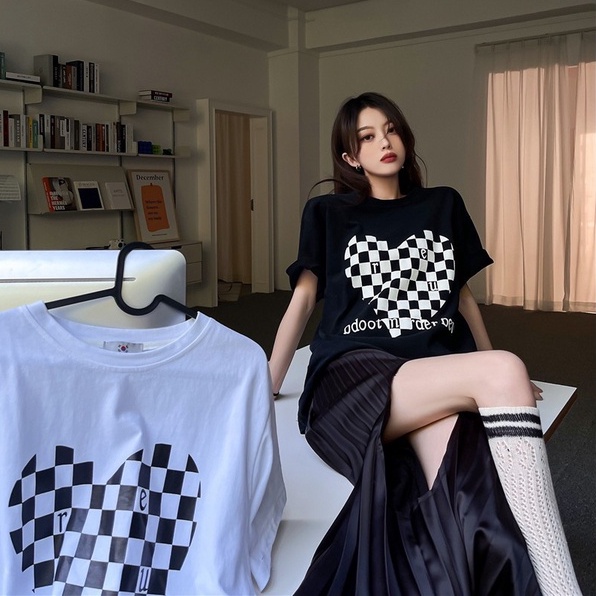 Áo Phông Cộc Tay Kẻ Caro Hình Trái Tim Unisex Form Rộng,Áo Thun Cottton Nam Nữ Chất Mát Dễ Chịu