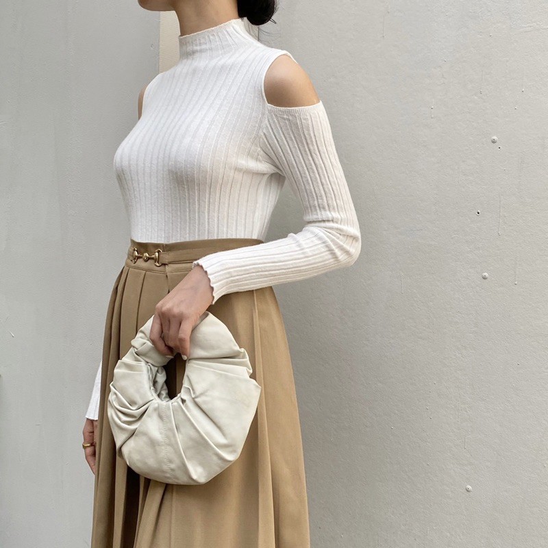 Áo len cắt vai - Slit Top | BigBuy360 - bigbuy360.vn