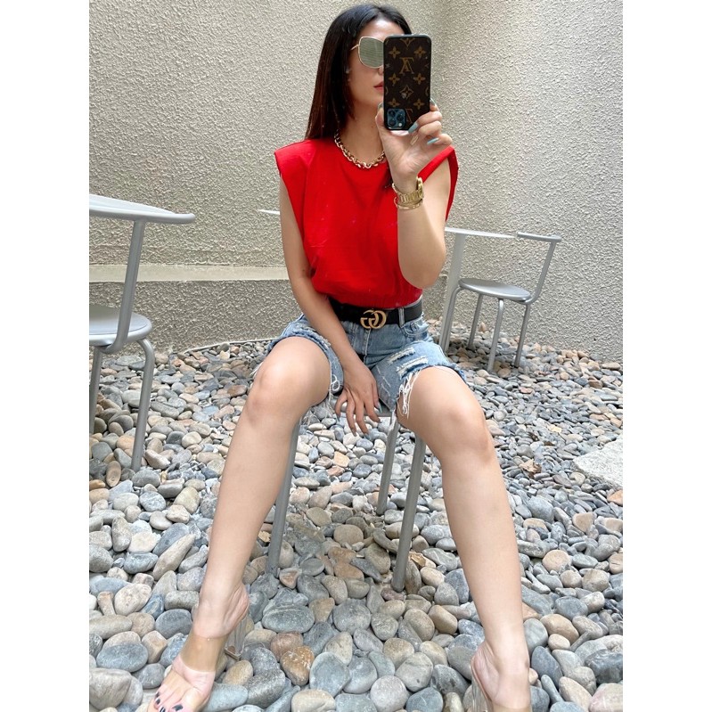 ÁO ĐỘN VAI HOT TREND