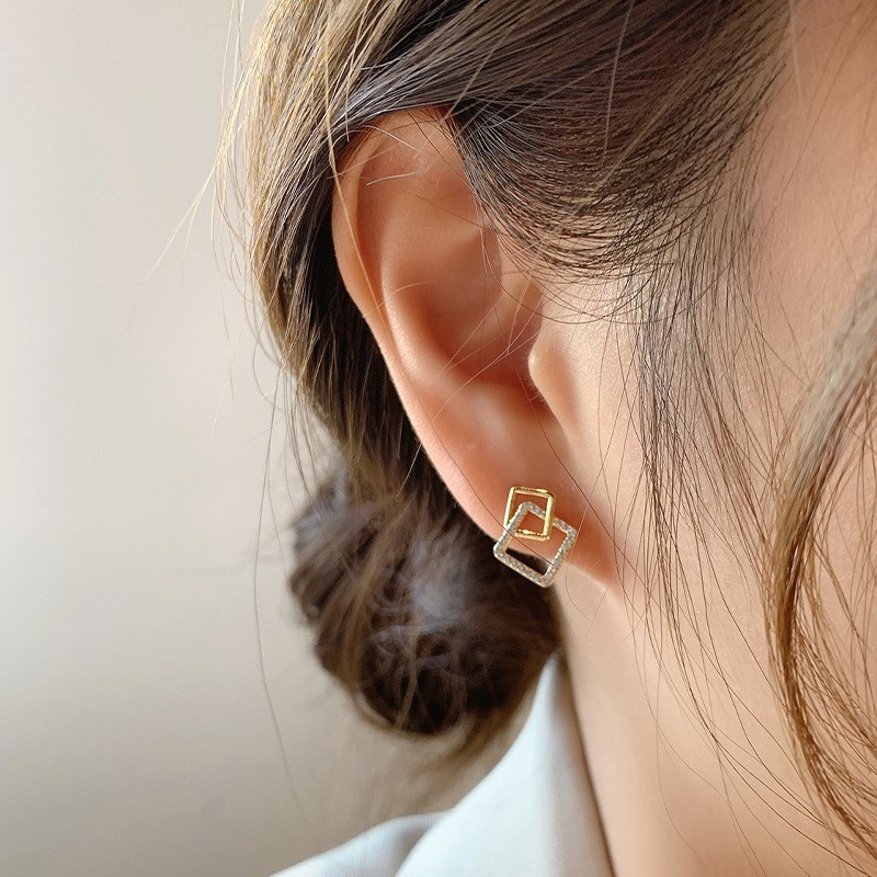 Nhịp Tim! Khuyên Tai Đính Kim Cương Nhẹ Chất Lượng Cao Đơn Giản