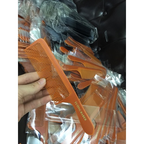 Lược cắt tóc nam bản to TƯỜNG BARBER 2021