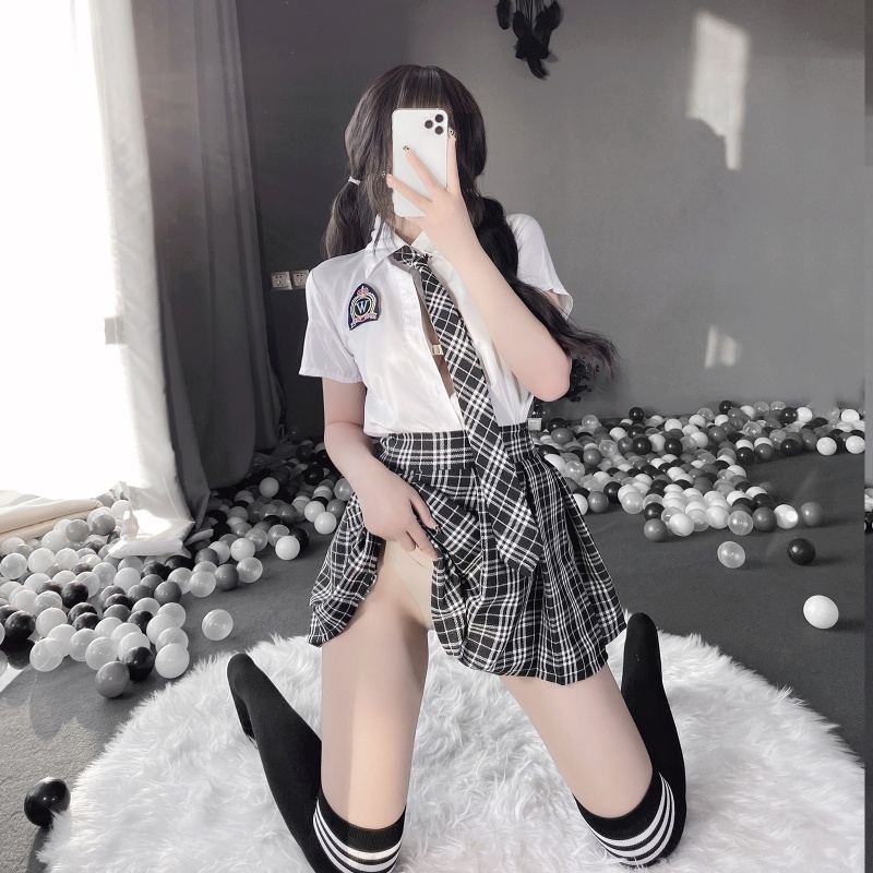 Bộ đồ hóa trang nữ sinh màu trắng đen 10MK
