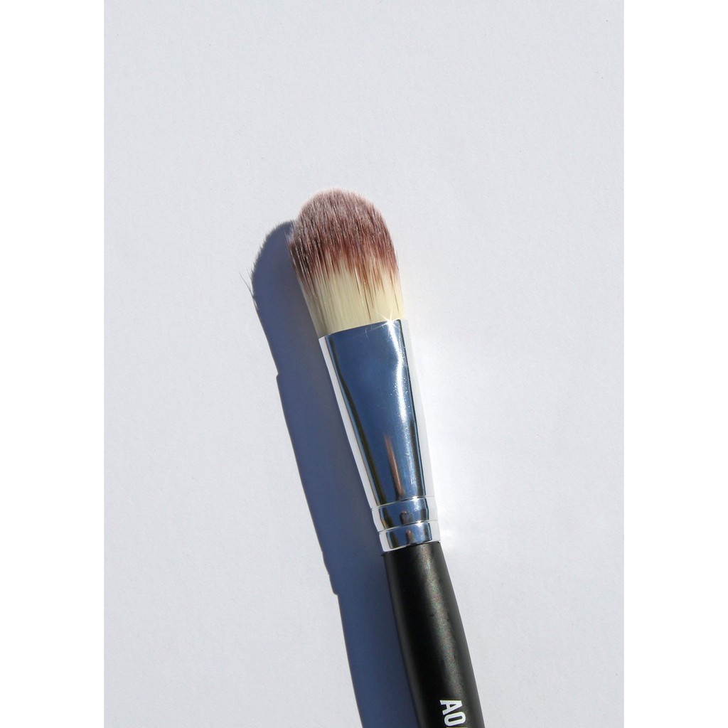 CỌ KEM NỀN AOA STUDIO F15 - Flat Foundation Brush