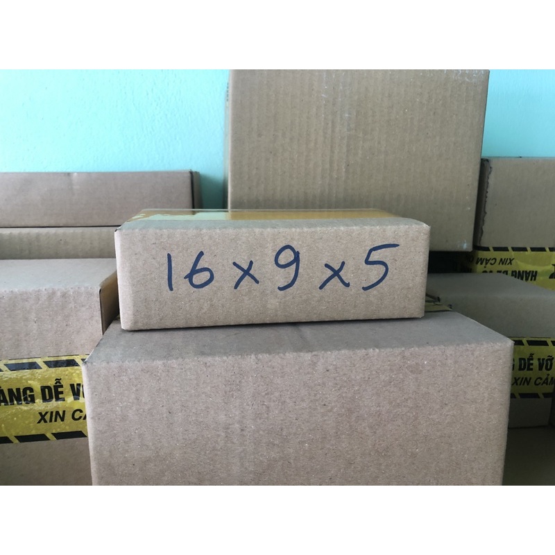 Hộp carton Đóng hàng 16 x 9 x 5. Mỹ phẩm , Đồng Hồ , Điện Thoại , Phụ Kiện …..