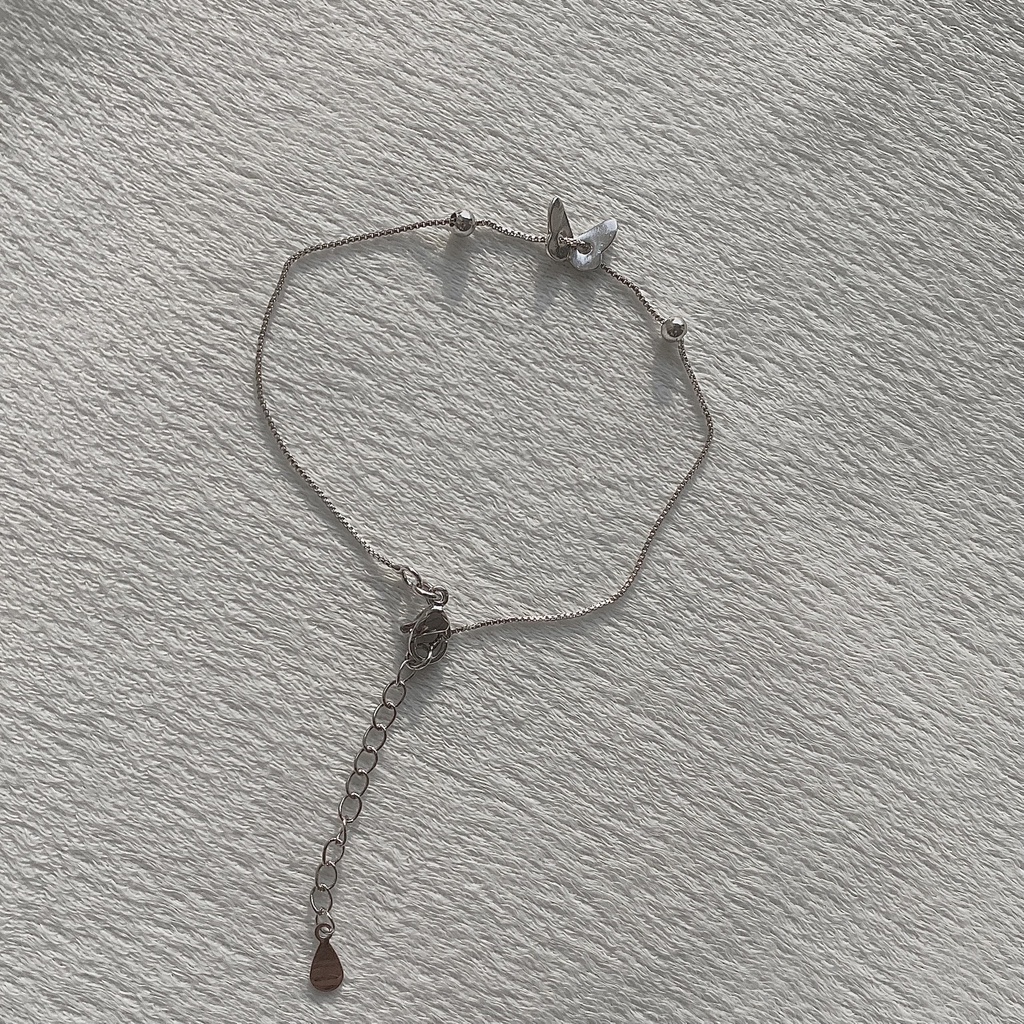 Vòng tay dây mảnh hình bướm B42 Choker Club