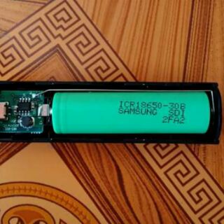 Box sạc dự phòng lắp 1 cell pin