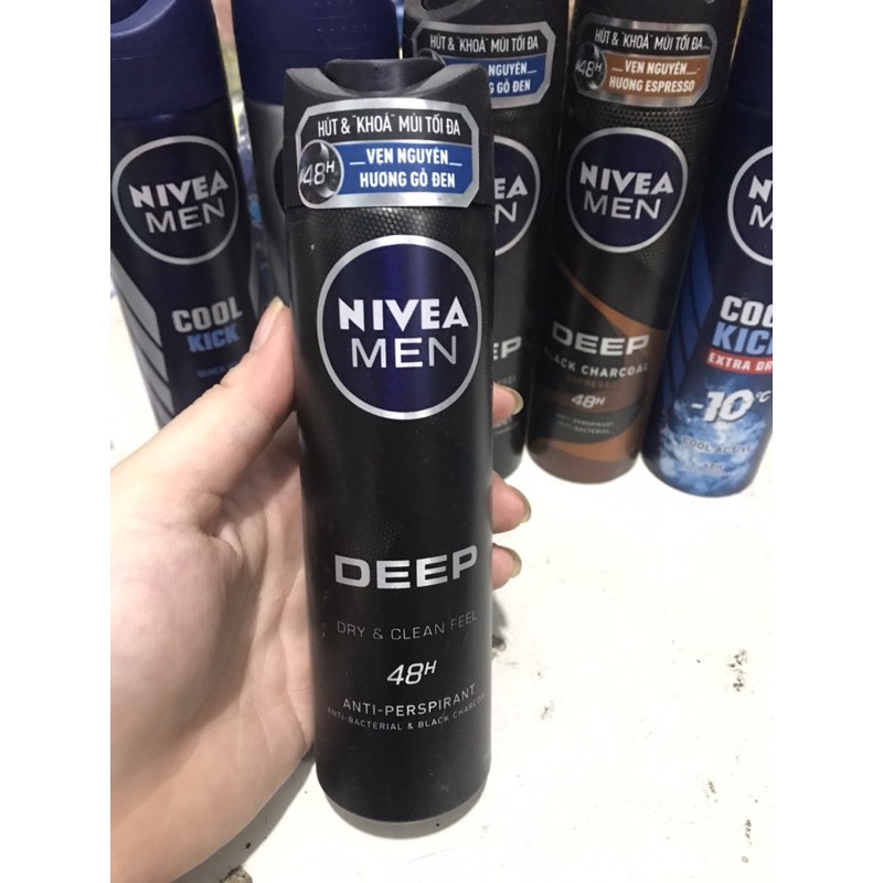 Xịt ngăn mùi NIVEA MEN Deep than đen hoạt tính 150ml